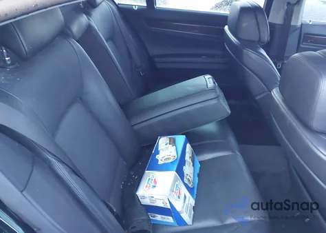 2009 BMW 750Li z USA, uszkodzony, nr VIN WBAKB83519CY62645